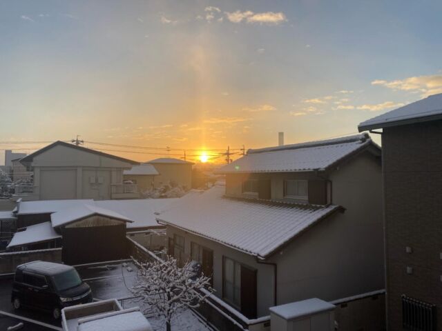 稲沢市内も昨夜に雪がふりました。通勤、通学の皆様足元お気をつけください。今日も一日ご安全に！

………………………………………… 愛知県稲沢市正明寺1丁目5-8 電話:0587-32-1006 mail:info@inatou.com 稲東建設株式会社 …………………………………………………  #稲沢市 #雪